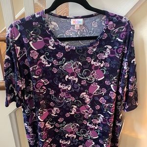 Disney LuLaRoe Irma top. Queen of hearts. BNWT. Size Small
